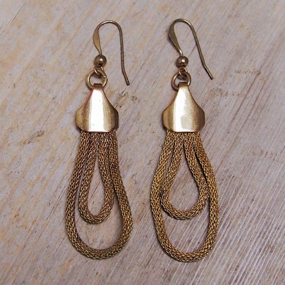Vintage Jewelry - VTG Gold-Tone Double Hoop Mesh Earrings